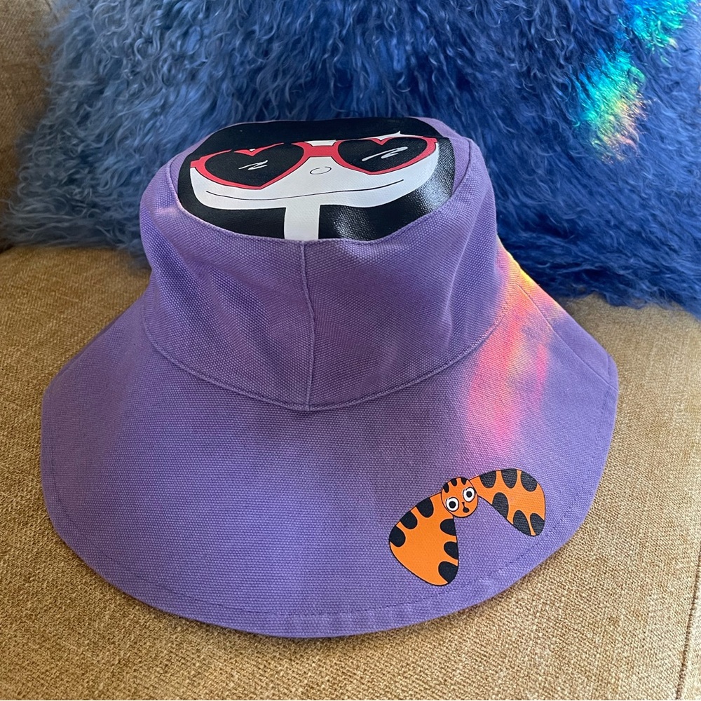 Vintage Marc Jacobs Reversable Hats New no tag never worn or best offer - Picture 2 of 10